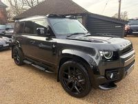 New Land Rover Defender SE Dynamic 2025 Black SUV