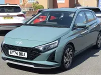 Used Hyundai i20 Advanced 101 HP (74 kW) 2024 Green Hatchback