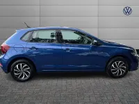 Used VW Polo Life 95 HP (69 kW) 2024 Blue Hatchback
