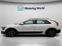 Gebraucht Kia Niro 139 PS (102 kW) 2023 Weiß SUV