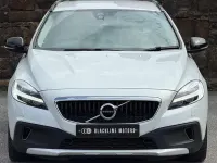 Used Volvo V40 Pro 120 HP (88 kW) 2018 Hatchback