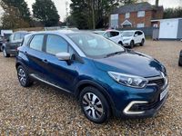 Used Renault Captur Play 90 HP (66 kW) 2019 Blue/silver SUV