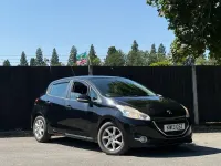 Used Peugeot 208 Active 68 HP (50 kW) 2013 Black Hatchback