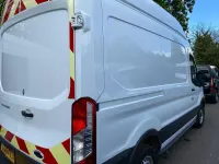 Usado Ford Transit 130 HP (95 kW) 2018 Branco Van