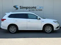 Used Mitsubishi Outlander P-HEV 2020 White Estate