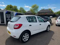 Gebraucht Dacia Sandero Ambiance 2016 Weiß Kleinwagen