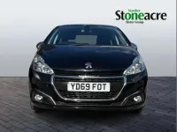 Used Peugeot 208 Signature Sky 82 HP (60 kW) 2019 Black Hatchback