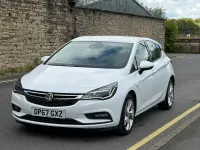 Gebraucht Vauxhall Astra SRi 150 PS (110 kW) 2018 Weiß Kleinwagen