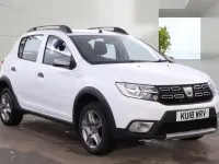 Usado Dacia Sandero Lauréate 90 HP (66 kW) 2018 Branco Citadino