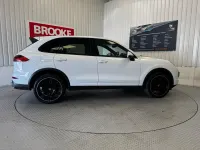 Used Porsche Cayenne Diesel 2015 White SUV