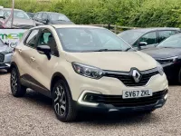 Used Renault Captur Dynamique 90 HP (66 kW) 2017 Cream SUV