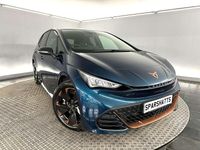 Begagnad Cupra Born e-Boost 169 kW (230 HK) 2023 Blå Halvkombi