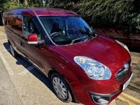 Used Vauxhall Combo Sportive 105 HP (77 kW) 2016 Red MPV