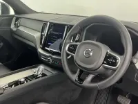 Used Volvo XC60 Plus 247 HP (181 kW) 2023 Grey SUV