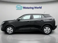 Begagnad Peugeot 2008 Active 101 HK (74 kW) 2023 Svart SUV