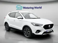Używany MG ZS Exclusive 111 KM (81 kW) 2023 Biały SUV