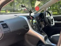 Usado Toyota Auris 124 HP (91 kW) 2010 Prateado Citadino
