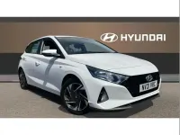 Used Hyundai i20 SE 99 HP (72 kW) 2021 White Hatchback