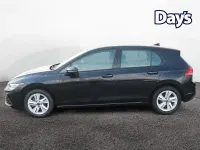 Second-hand VW Golf VIII S 115 CP (84 kW) 2022 Negru Hatchback