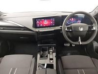 Used Vauxhall Astra 114 kW (156 HP) 2024 White Hatchback