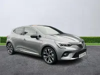 Usado Renault Clio V Techno 145 HP (106 kW) 2023 Cinzento Citadino