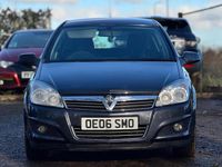 Second-hand Vauxhall Astra 123 CP (90 kW) 2006 Albastru Hatchback