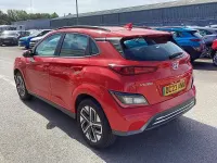 Used Hyundai Kona SE 100 kW (136 HP) 2023 Red SUV