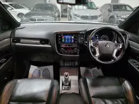 Used Mitsubishi Outlander P-HEV 2018 White SUV