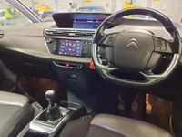 Used Citroën Grand C4 Picasso Flair 120 HP (88 kW) 2017 White MPV