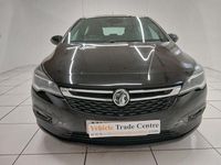 Used Vauxhall Astra SRi 100 HP (73 kW) 2018 Black Hatchback