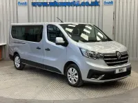 Usado Renault Trafic 170 HP (125 kW) 2024 Cinzento Monovolume