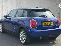 Used Mini Cooper Classic 134 HP (98 kW) 2019 Blue Hatchback