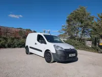 Used Citroën Berlingo 75 HP (55 kW) 2016 White MPV