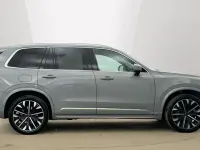 Usado Volvo XC90 Ultra 250 HP (183 kW) 2025 Cinzento SUV