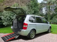 Used Kia Sedona 192 HP (141 kW) 2011 Silver MPV