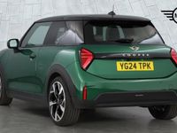 Usado Mini Cooper Hatch 154 HP (113 kW) 2024 Verde Citadino