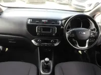 Used Kia Rio 84 HP (61 kW) 2017 White Hatchback