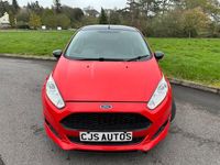 Begagnad Ford Fiesta Zetec 2016 Röd Halvkombi