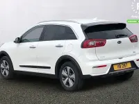 Gebraucht Kia Niro 141 PS (103 kW) 2019 Weiß SUV