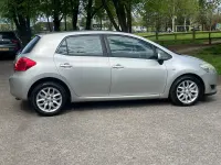 Used Toyota Auris T3 97 HP (71 kW) 2007 Silver Hatchback