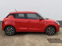 Usado Suzuki Swift SZ-L 83 CV (61 kW) 2023 Rojo Utilitario