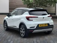 Used Renault Captur Techno 145 HP (106 kW) 2023 White/black SUV