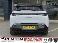 Used Peugeot e-3008 GT 157 kW (214 HP) 2024 White SUV