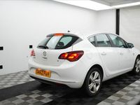Used Vauxhall Astra SRi 2012 White Hatchback