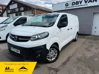 Used Vauxhall Vivaro 100 kW (136 HP) 2021 White MPV