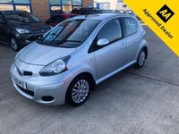 Usado Toyota Aygo Platinum 67 HP (49 kW) 2010 Prateado Citadino