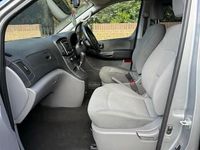 Used Hyundai I800 SE 170 HP (125 kW) 2018 Silver MPV