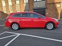 Usado Vauxhall Astra Elite 2014 Rojo Familiar