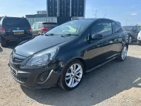 Usado Vauxhall Corsa Edition 100 HP (73 kW) 2014 Preto Citadino