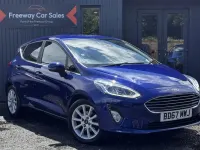Used Ford Fiesta Titanium 100 HP (73 kW) 2017 Blue Hatchback